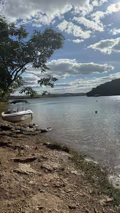 Lago próximo ao Rancho da Bia